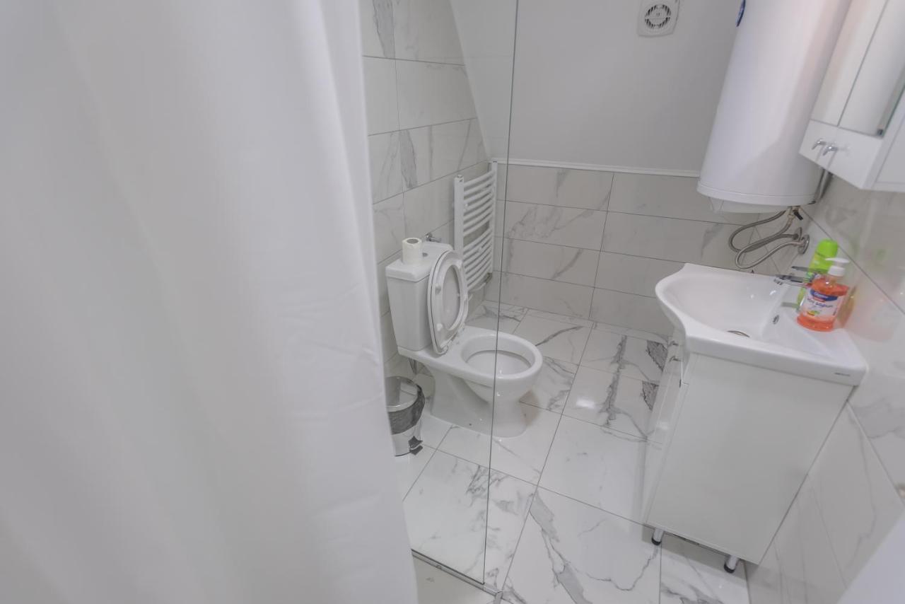 Apartmani Centar Лозница Экстерьер фото